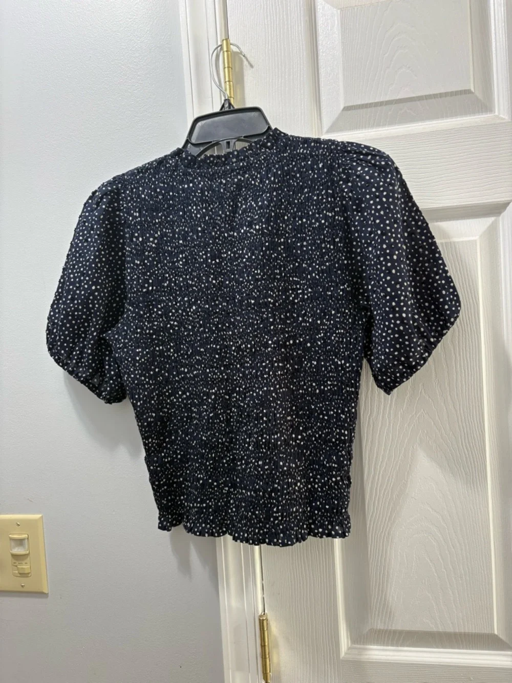 J Crew Navy Polka Dot Puff Sleeve Textured Voile Smocked Top Size Small